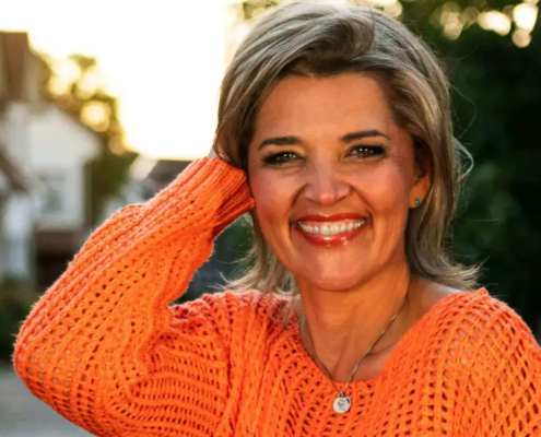 Nadine Meypo - Sängerin Musikerin jetzt für Ihr Event buchen
