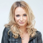 Sängerin Entertainerin Pia Malo für dein Event buchen