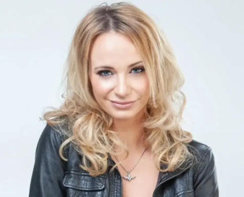 Sängerin Entertainerin Pia Malo für dein Event buchen