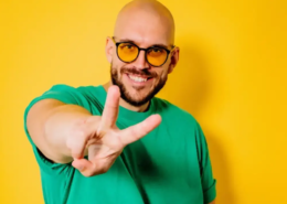 Jetzt Rumbombe – Sänger – Entertainer für Ihr Event buchen