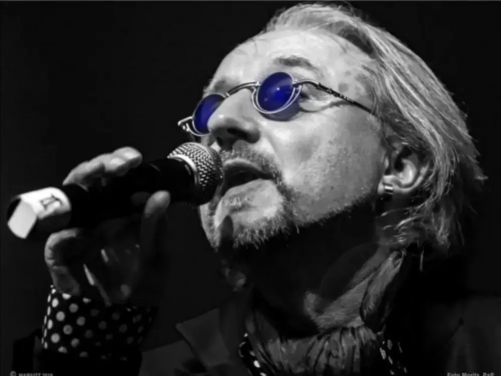 Die Westernhagen Coverband Mariuzz bei einem Live-Auftritt, buchbar über die MH Eventagentur Künstlervermittlung für das Emsland und bundesweit.