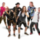 Die Oktoberfest-Band Münchner Zwietracht bei einem Live-Auftritt auf einer Bühne. Jetzt buchen bei der MH Eventagentur