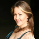 Schlager- und Country-Sängerin Sabrina Westwind – Künstlerfoto der professionellen Musikerin für Events, vermittelt über die MH Eventagentur (Booking im Emsland und bundesweit).