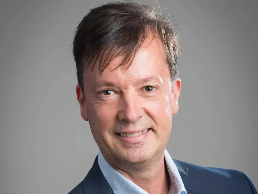 Michael Holzäpfel, Inhaber der MH Eventagentur – Agentur für Künstlervermittlung und Event-Booking im Emsland sowie bundesweit