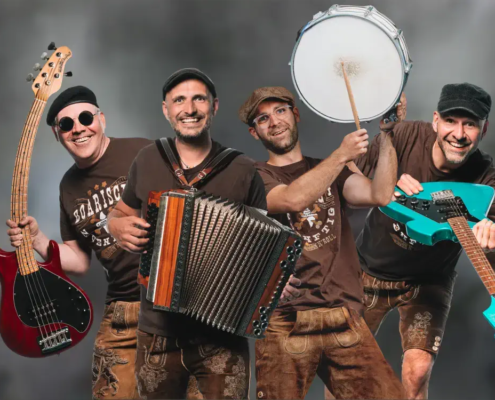 Die Partyband Saustark live auf der Bühne – jetzt buchen über MH Eventagentur, Ihre Künstlervermittlung im Emsland und bundesweit.